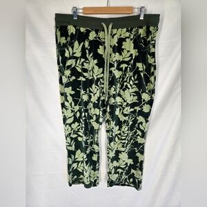 #183- Lularoe Crystal Carpi Tropicl Green Leaf Pattern